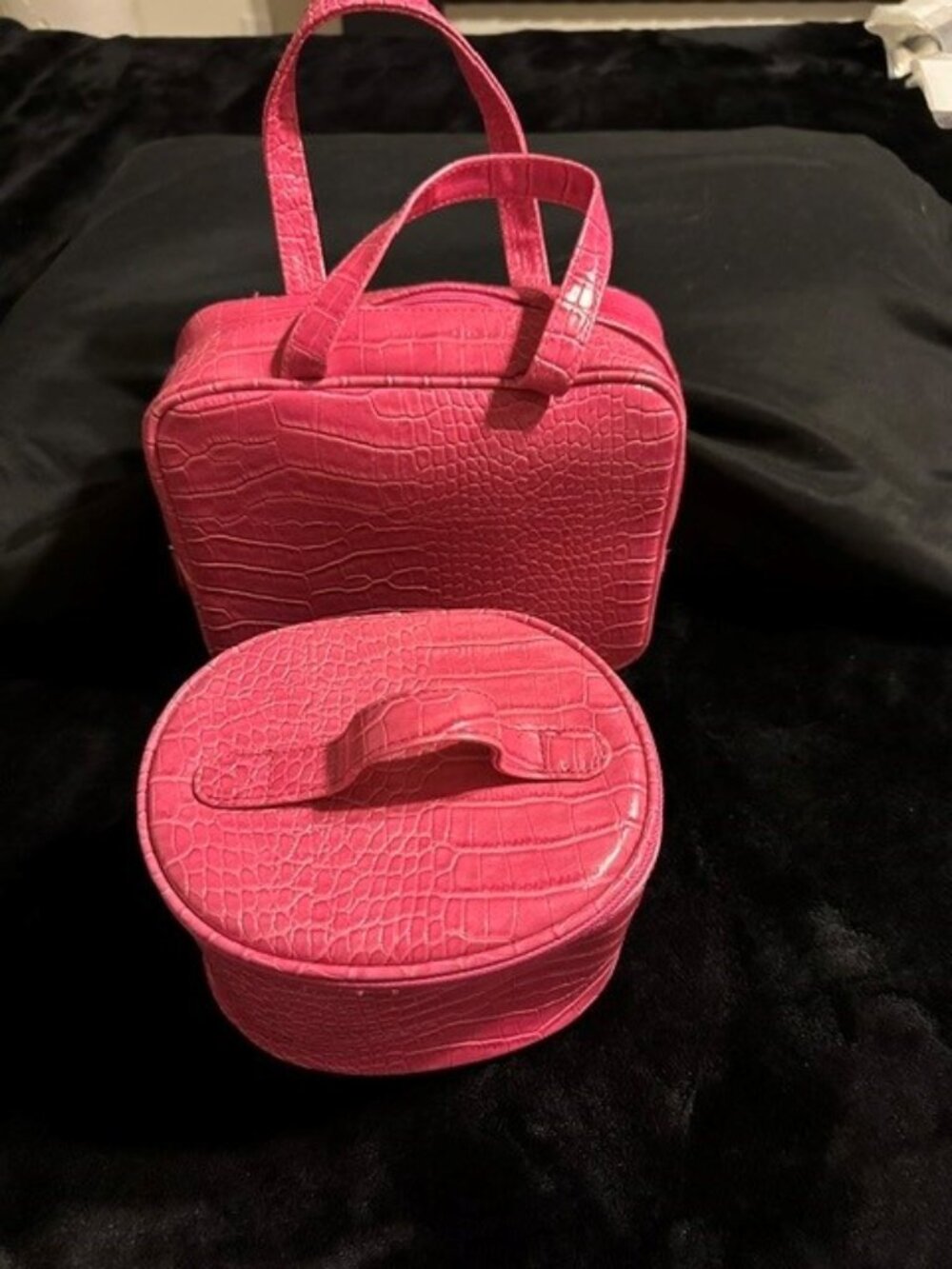MAKE UP CASES